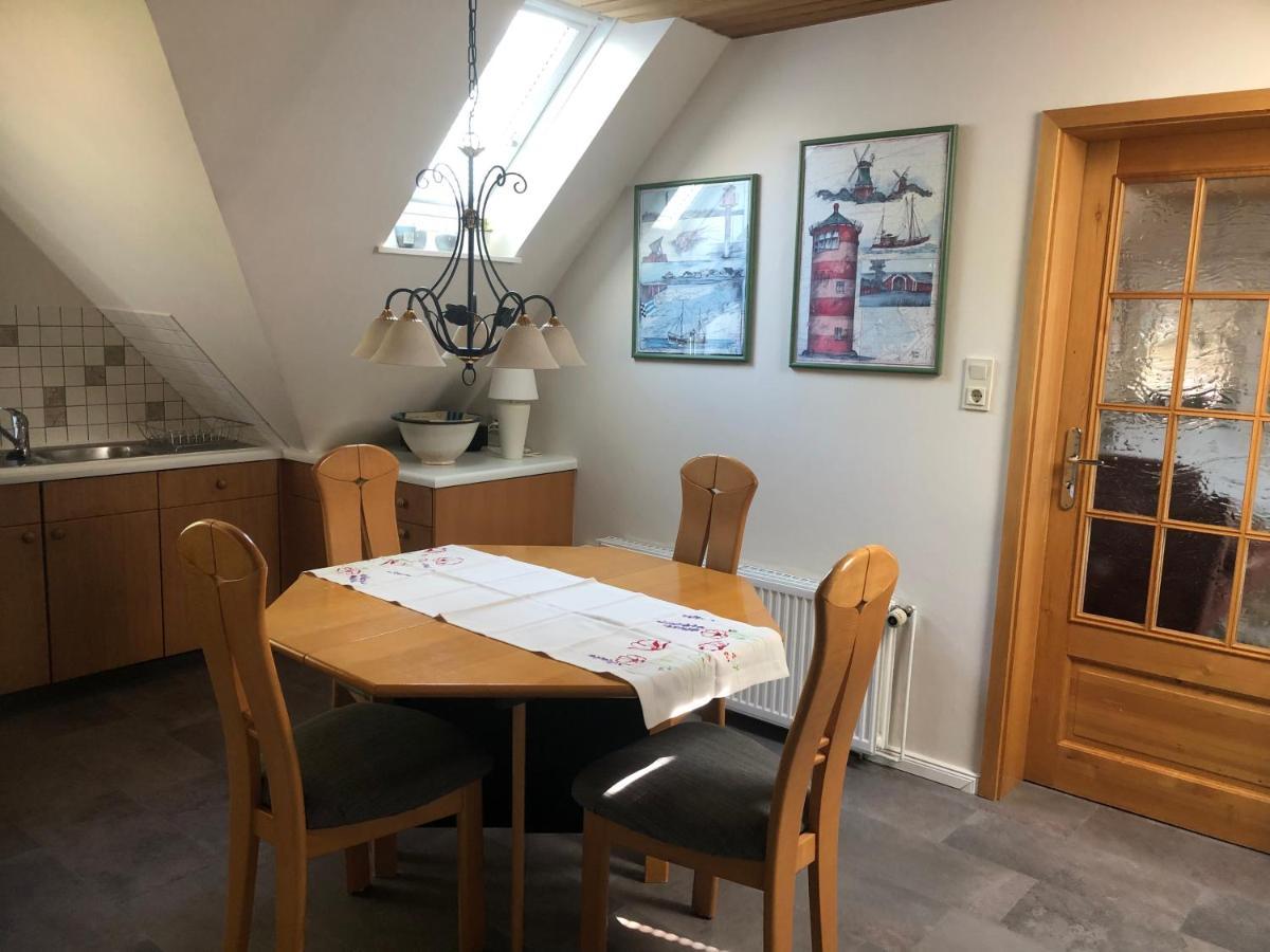 Wohlfuehlen In Gepflegter 70 Qm Oberwohnung Marienhafe Exterior foto
